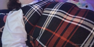 249338626_you-follow-your-girlfriend-back-to-her-dorm-after-a-rough-da_0.m4v