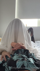 223104753_ghost-under-the-sheets-1080p-11mins-not-too-happy-with_0.m4v