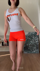 I’m your favorite hooters girl! [1033347710].mp4