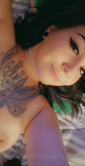 407688724_happy-friday-babes_1.m4v