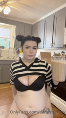 423046365_as-promised-my-shake-chug-i-tried-to-ride-a-dildo-but-i-f_1.m4v