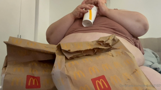 345801925_eating-mcdonalds-and-getting-so-uncontrollably-round-if_0.m4v