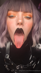 1489371963_can-just-my-tongue-turn-you-on_0.mp4