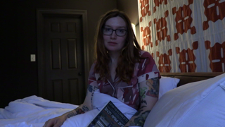 Bettie Bondage_A-Warm-Night-in-Bed-with-Mommy-4K.mp4