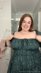 852682118_i-never-wear-a-bra-or-panties-with-my-easy-access-outfits-i_0.mp4