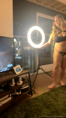 240837326_last-nights-stream-one-of-my-best-orgasms-ever-lol_0.mp4