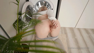 653590704_have-you-already-enjoyed-this-full-video-honey-its-wait_0.mp4