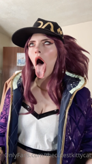 235488205_kda-akali-ahegaos_4.m4v