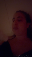 1447418884_nothing-like-gorging-on-your-own-food_3.mp4