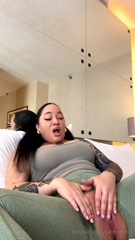 1311978854_break-in-my-office-work-for-squirt-im-a-truly-professional_0.mp4