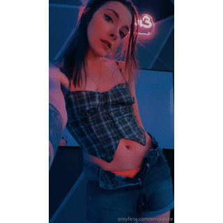 1242x2208_4217a2264d7b365460cab613d4f3bf2a.jpg