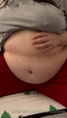 420837437_aftermath-of-a-big-stuffing-with-my-feeder_0.m4v