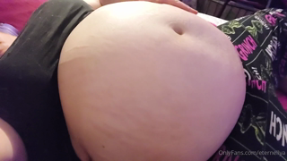 602195136_my-belly-is-so-round-i-just-want-it-bigger-and-bigger-pl_0.m4v