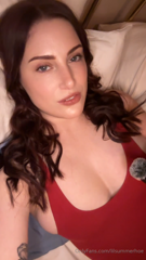 Bree Essrig Lilsummerhoe