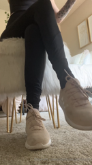 1103382359_these-soles-are-about-to-get-sweaty_0.mp4