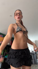 1792351709_hiiiiiii-too-hot-to-use-a-dildo-honestly-so-enjoy-me-feeling_0.mp4