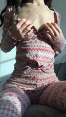 269813511_in-love-with-this-simple-outfit-lol_0.m4v