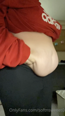 30477405_some-slow-mo-belly-play-for-this-week_0.m4v
