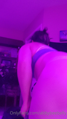 148797517_surprise-little-video-i-made-of-trying-on-old-outgrown-gym-c_0.m4v