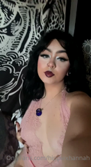 266278776_luxxxuurrryyyy-i-have-my-amazon-wishlist-in-all-of-my-bio_0.m4v