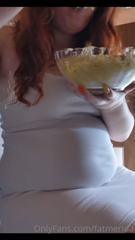 382899652_just-me-eating-a-curry-bowl_0.m4v