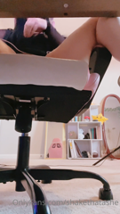335684777_pov-youre-supporting-me-under-the-desk-while-i-masturbate_0.m4v