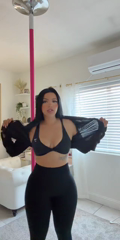 hermosa.kari_06.10.2026_18-16-39.mp4