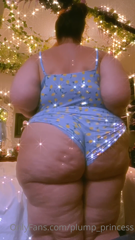 133509602_were-about-to-get-into-bed-but-you-want-me-to-show-off-my_0.m4v