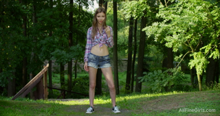 wowgirls.18.03.30.mila.azul.a.damsel.in.distress.2160p.mp4