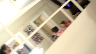 Just hanging out - Качено от AliciaAemiseggerXO на 23.02.2012.mp4
