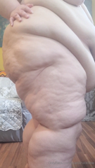 1270884659_do-thick-thighs-and-a-big-fat-ass-drive-you-wild-someone-re_0.mp4