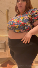960611576_aftermath-of-6-large-rounds-and-desert-at-the-buffet-3-tha_0.mp4
