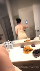 50013138_fresh-out-the-shower-leave-a-tip-if-youd-like-to-shower-w_0.m4v