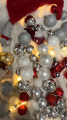 1416285238_let-s-get-festive-i-m-giving-you-some-christmas-vibes_0.mp4