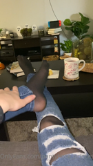 191900991_come-watch-the-nun-with-me-drink-some-tea-and-feel-my-pant_0.m4v