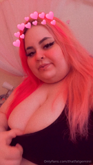 1045856040_boobie-jiggle_0.mp4