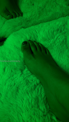 hisfavouritelady_lol_like_the_green_4351269628.mp4