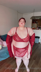 274322885_belated-valentine-s-day-video-1-i-dyed-my-hair-for-this_0.m4v