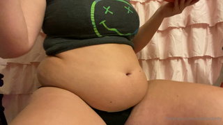 715105258_fat-girlfriend-roleplay-your-girlfriend-has-put-on-some-wei_0.m4v