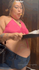 1422615126_15-minutes-of-pure-pleasure-with-stuffing-feeding-in-pub_1.mp4