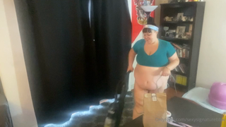 719220549_vacuuming_0.m4v