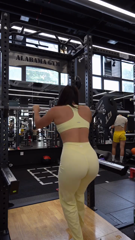 mia_wangg_1781533133_3920104726630976026_7305877087.mp4