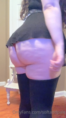 293082250_lots-of-jiggly-ass-in-a-different-skirt-posting-coming-ton_0.m4v