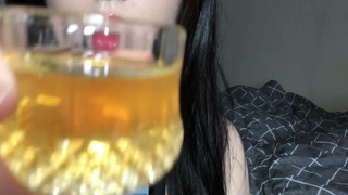 2025-09-27 Honey Eating Sounds.mp4