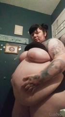 49025757_just-sum-videos-one-of-my-feeders-asked-for_0.m4v