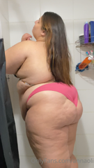 232844091_come-take-a-shower-with-me_0.m4v