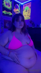 356884761_sexy-420-sesh-with-my-black-light-bong-i-had-some-fun-da_1.m4v