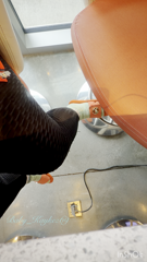 Baby_Kaykez69_-_Kaykez_feet_dangling_outside_(id_7570037).mov