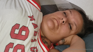 524723256_i-can-t-believe-how-fat-my-face-is-there-are-positions-wh_9.mp4