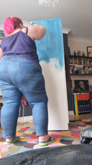 148048783_fat-bottomed-girls-they-make-the-painting-world-go-rou_0.m4v